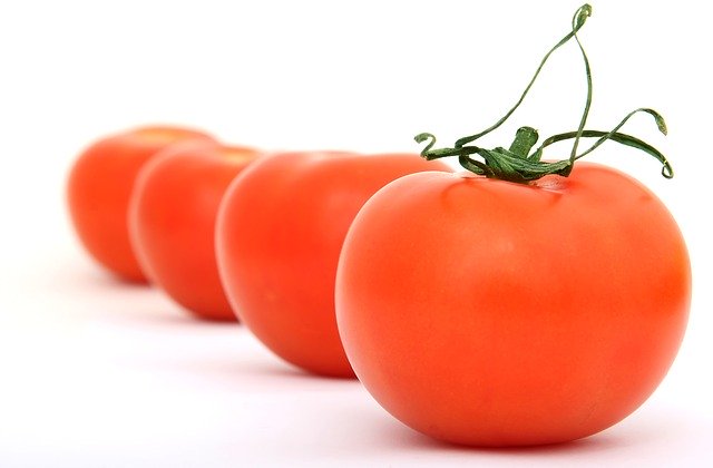 tomatoes-1239176_640
